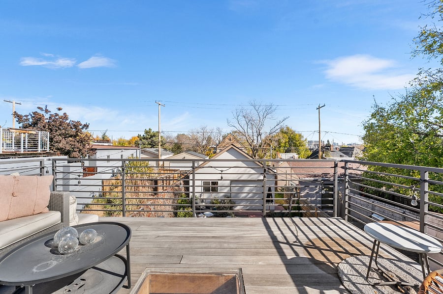 Outdoor rooftop patio attached to bedroom #3