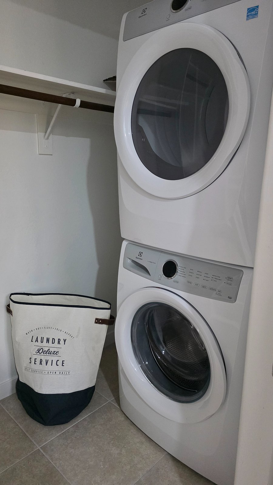 Stackable washer and dryer 