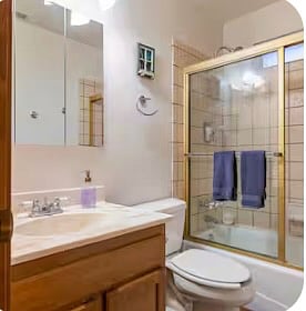 full bathroom