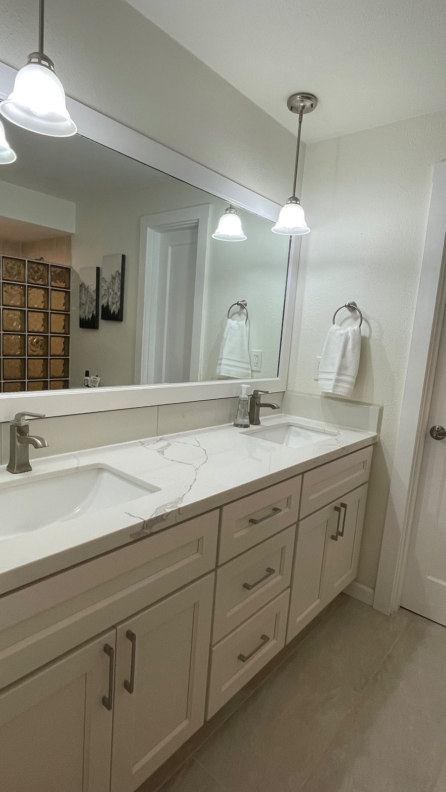 Main floor bathroom 