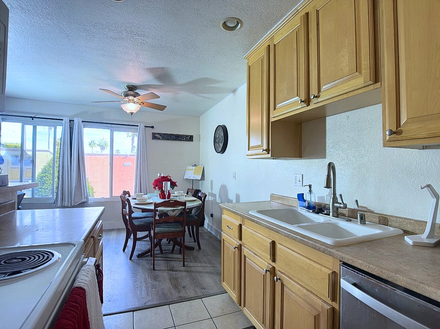 Furnished Finder property 958158_1 photo 11