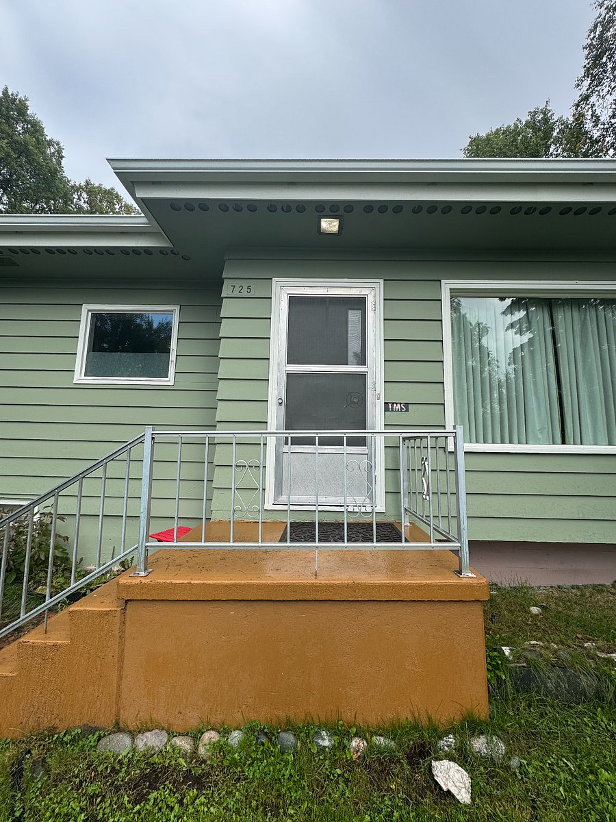 Guests use front entrance