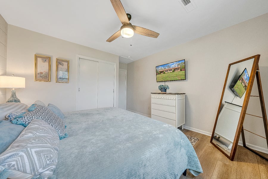 King bedroom