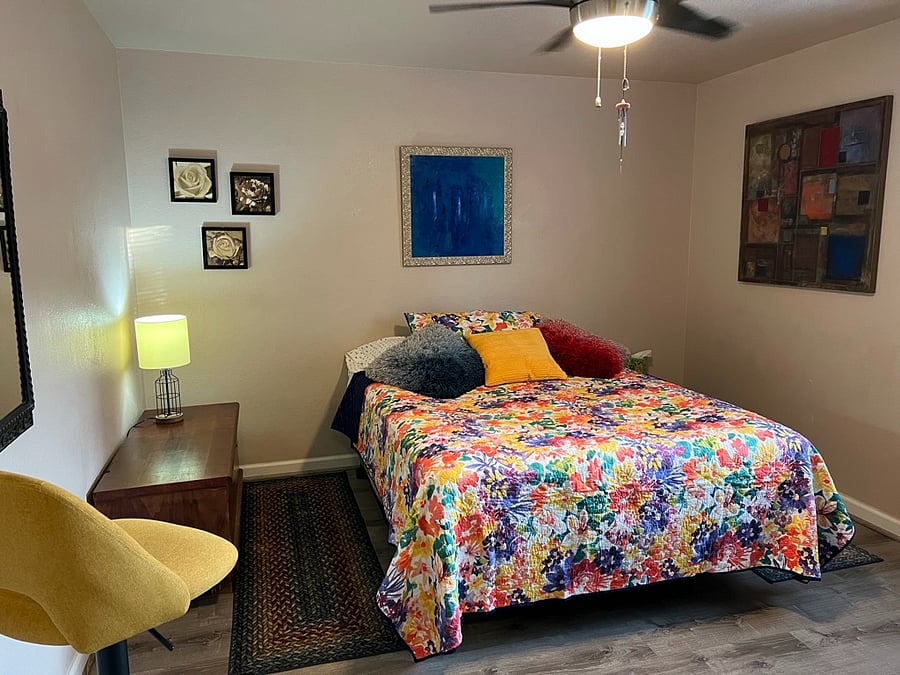 Rose Room (2nd bedroom)