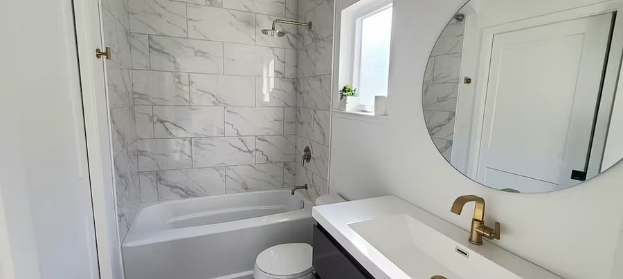 En-suite Bathroom for the Master Bedroom