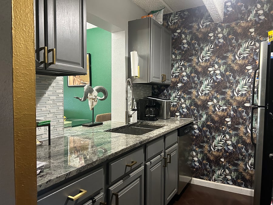 Goose neck faucet with deep sink!