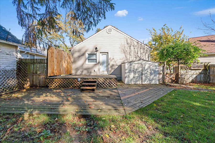 Rear Deck / Patio