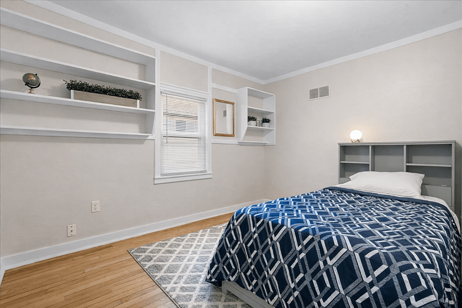 2nd Bedroom