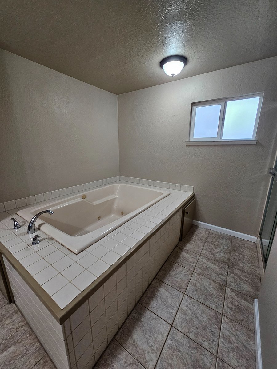 Furnished Finder property 958974_1 photo 22