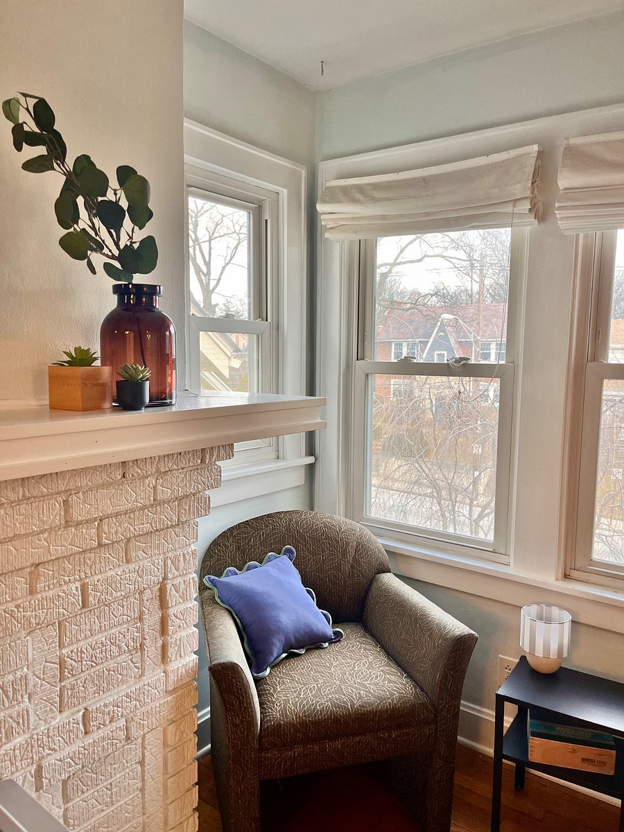 East Facing windows bring in amazing natural light throughout the day!
