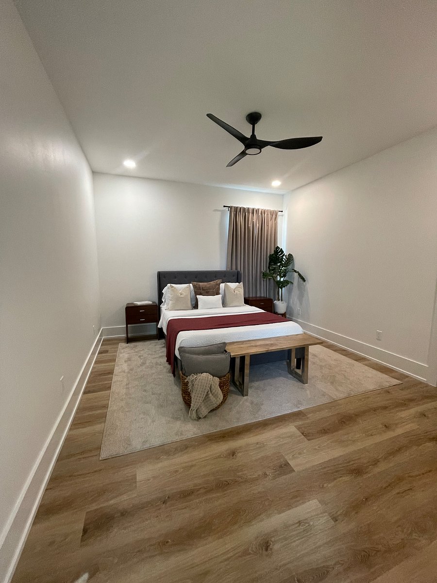 Our uptown en-suite located on the 2nd floor is very spacious and comfortable bedding.