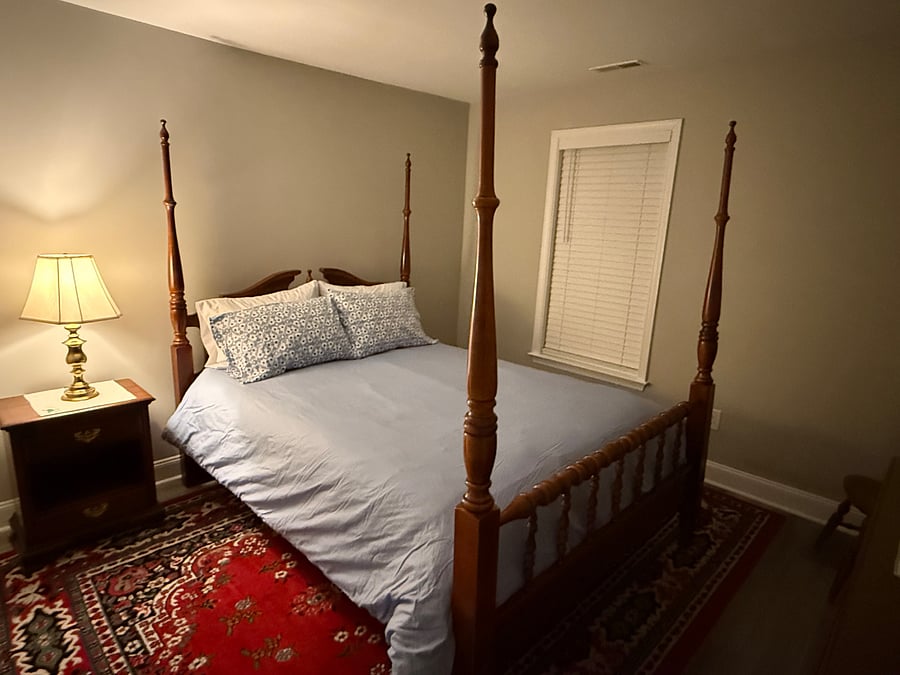 Bedroom 3: queen four-poster bed.