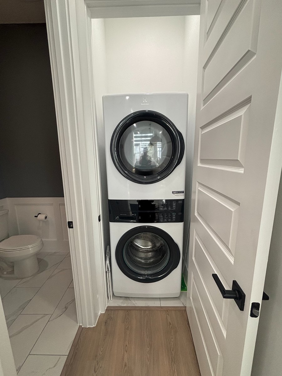 New washer & gas dryer
