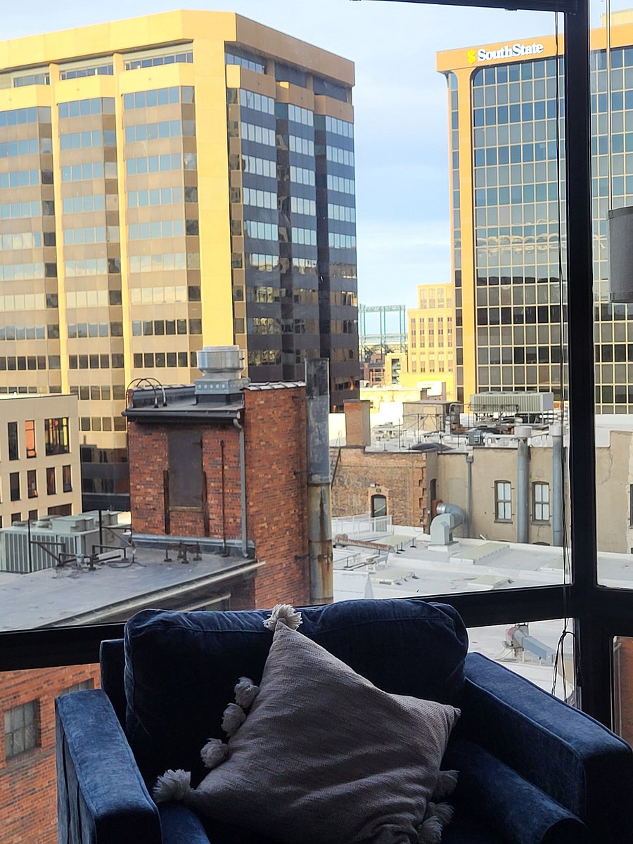 Yes, that is Coors Field between the buildings! The Barclay is also walking distance to both Coors Field and the Pepsi Center- home of the Colorado Avalanche and the Colorado Nuggets. 