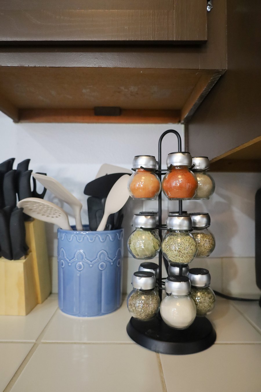 Everything you need for meal prep in in this full kitchen.