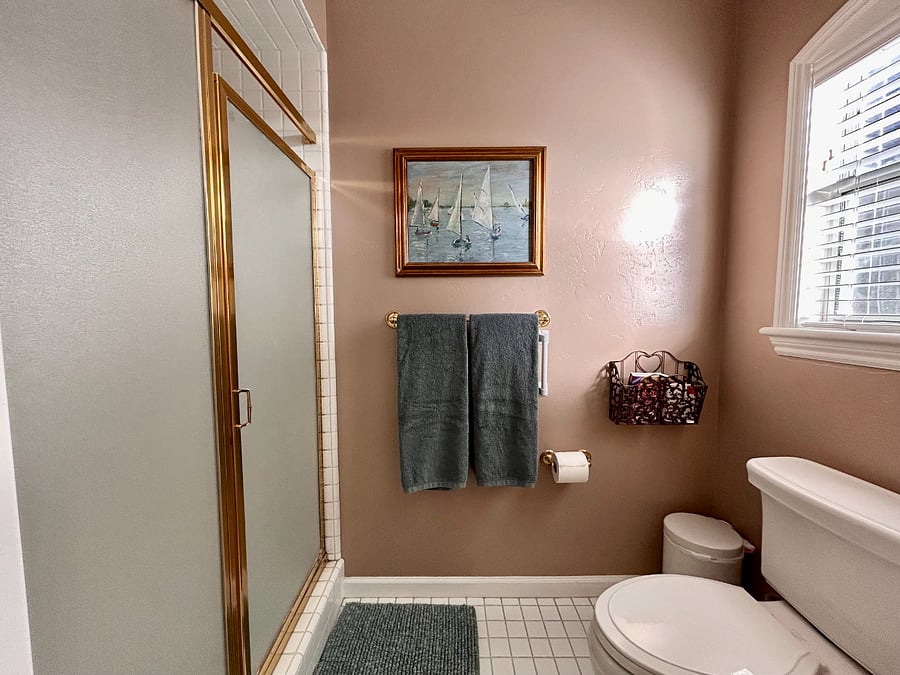 Primary En Suite Bathroom
