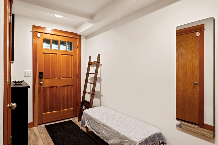 Downstairs entryway
