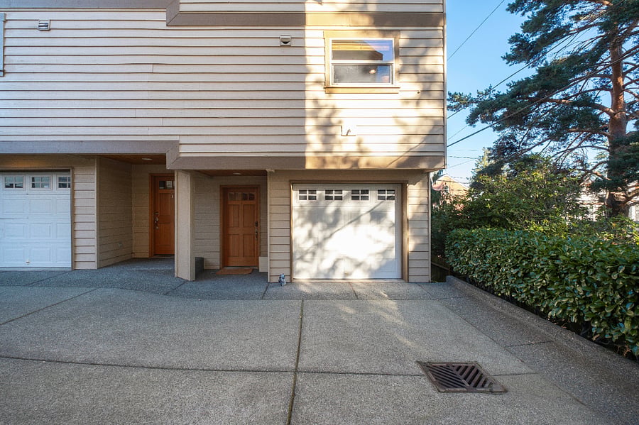 Private garage