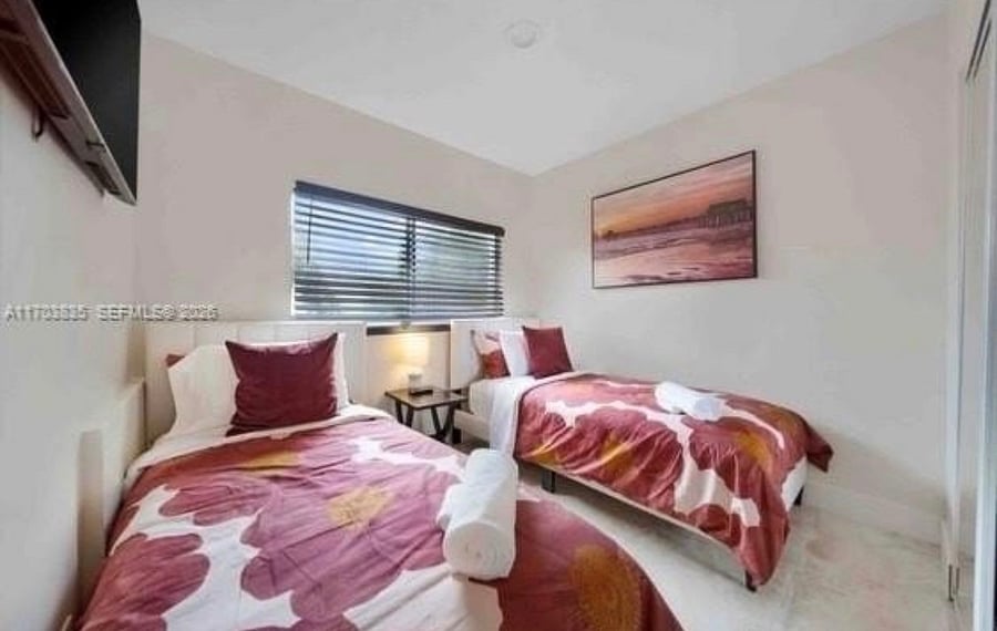 Bed room 3 with 2 twin xl beds