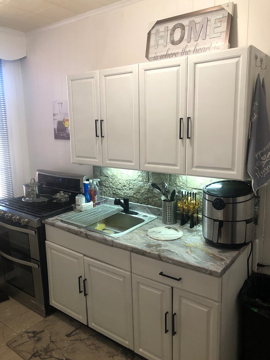 Newly Renovated Kitchen