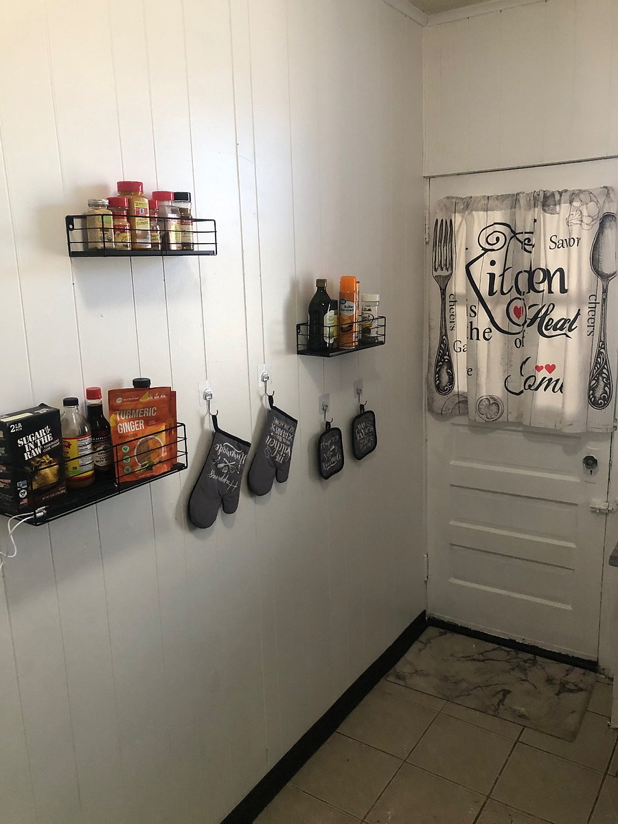 Newly Renovated Kitchen