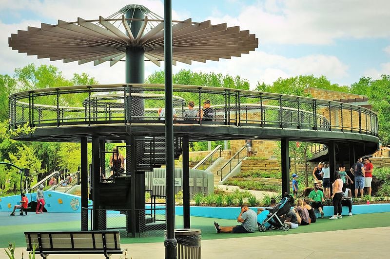 Bonnie Wenk Park - 40 minute walk from Al Ruschhaupt Park Trail or 3 minute drive from property.
