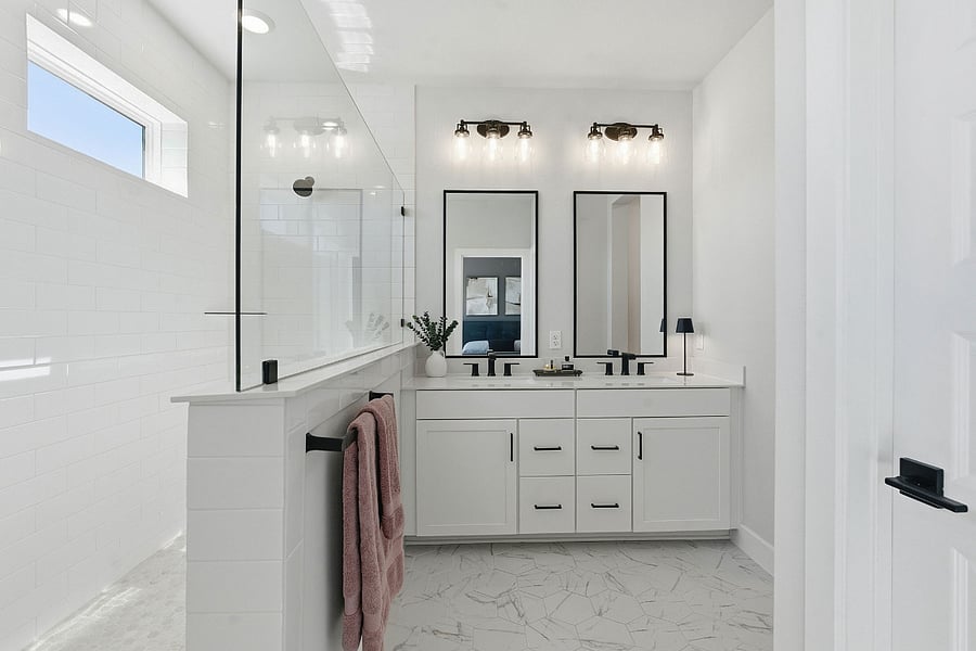 Dual Vanity - Oversized Shower