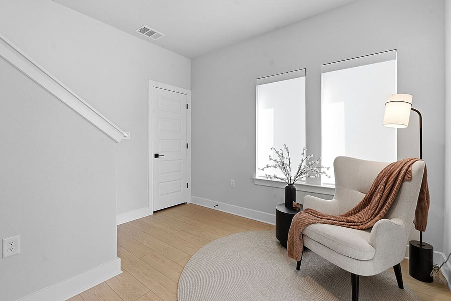 Second Floor Reading Nook - Stairs To Third Floor
