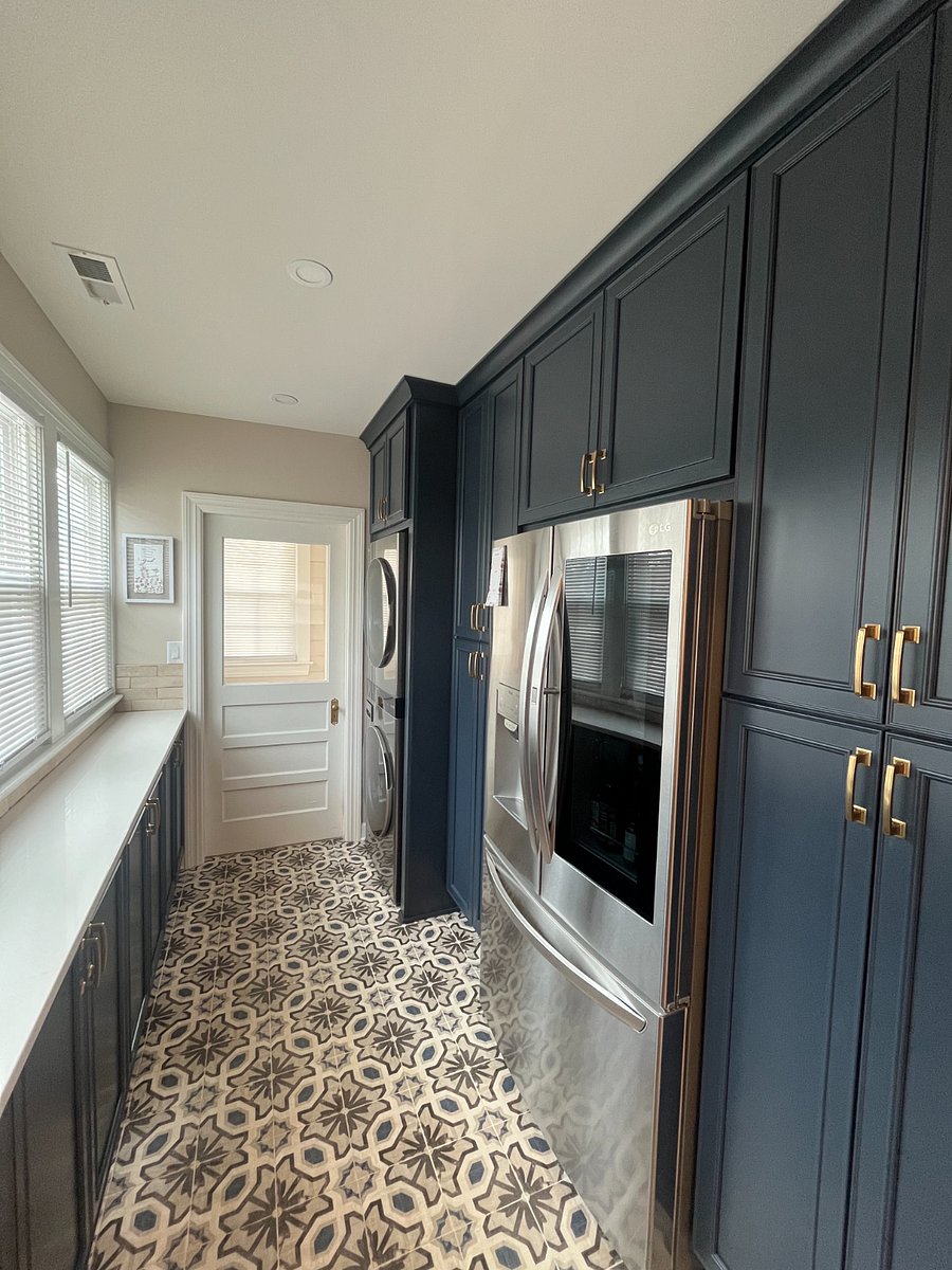 Pantry/Laundry Center