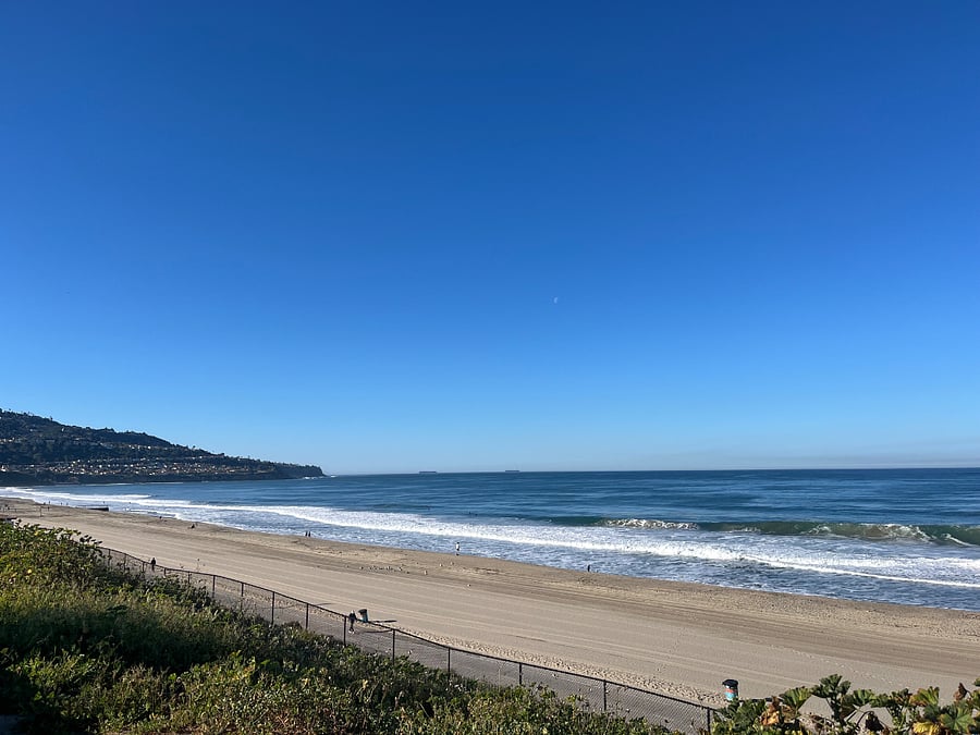 1.25 Miles to Beach