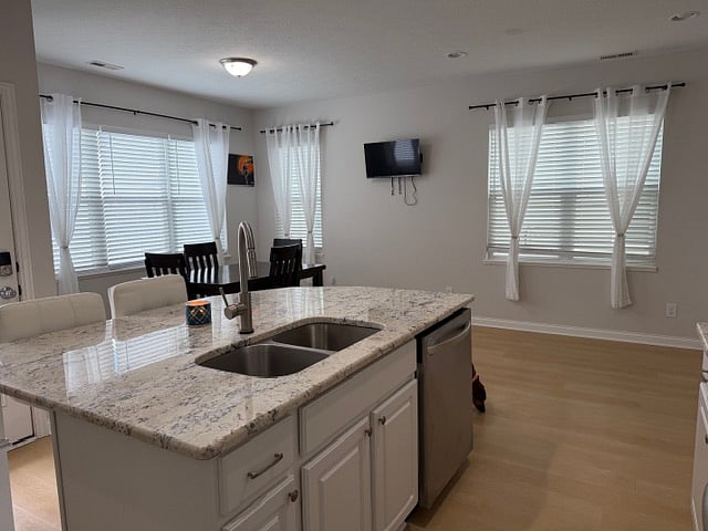 Furnished Finder property 960060_1 photo 12