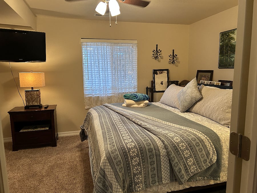 King Size Bed Adjustable with Remotes