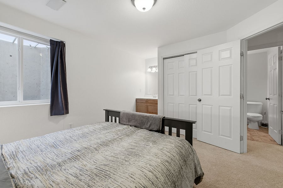 Queen bed