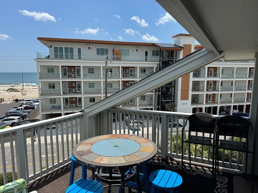 Front Deck View & Seating