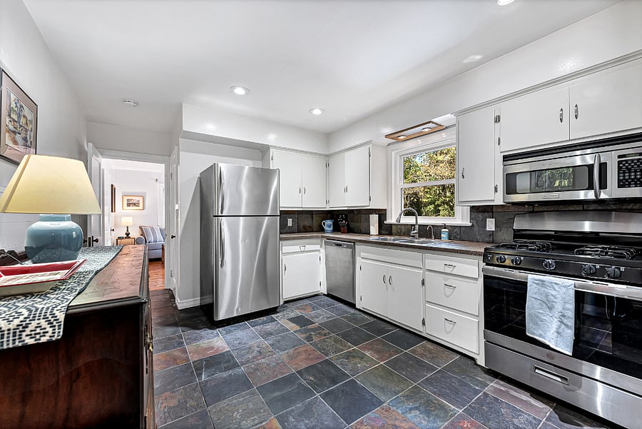 Fully Furnished Kitchen