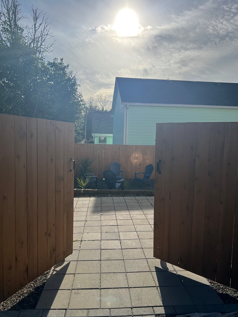 Double wide gate to backyard