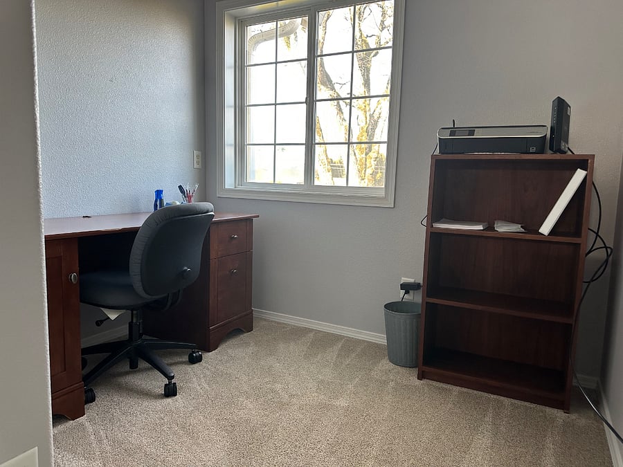 Office includes printer and Wifi