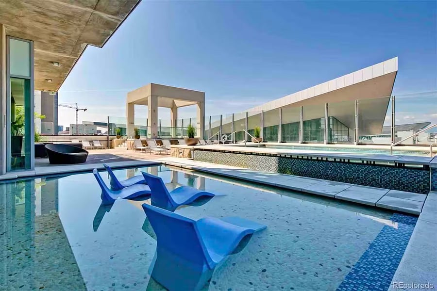 9th Floor Amenities: Pool (Angle #2)
