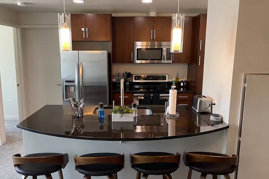 Condo Unit: Kitchen