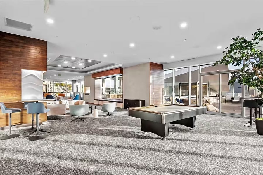 9th Floor Amenities: Lounge (Angle #1)