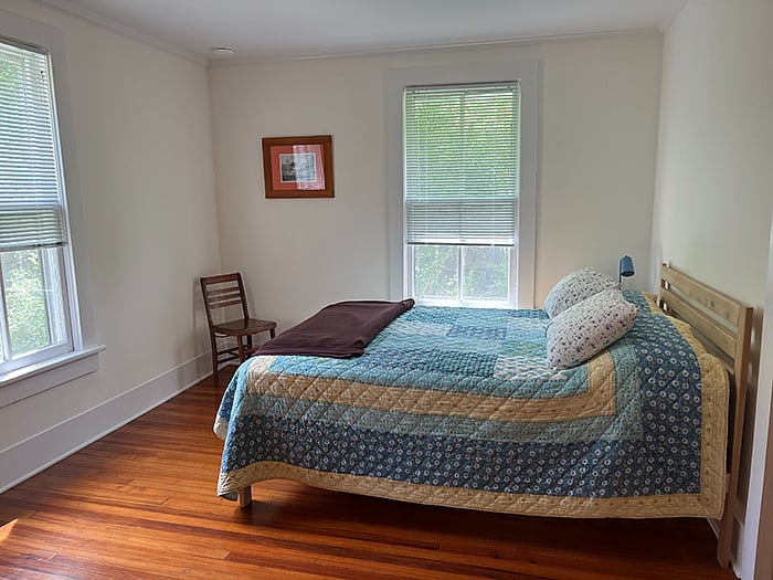 Bedrrom 1 with queen sized bed