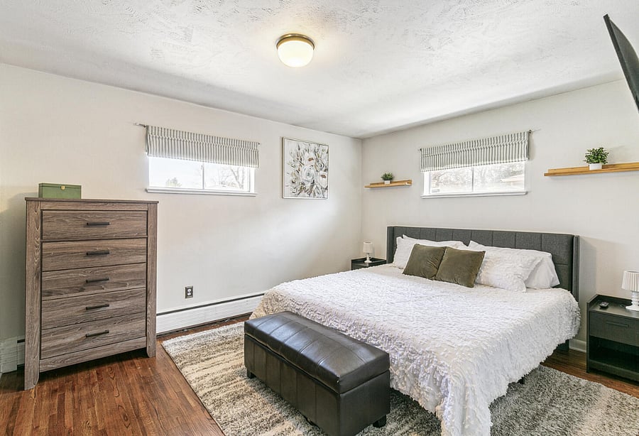 Primary Suite: King Bed with Smart TV