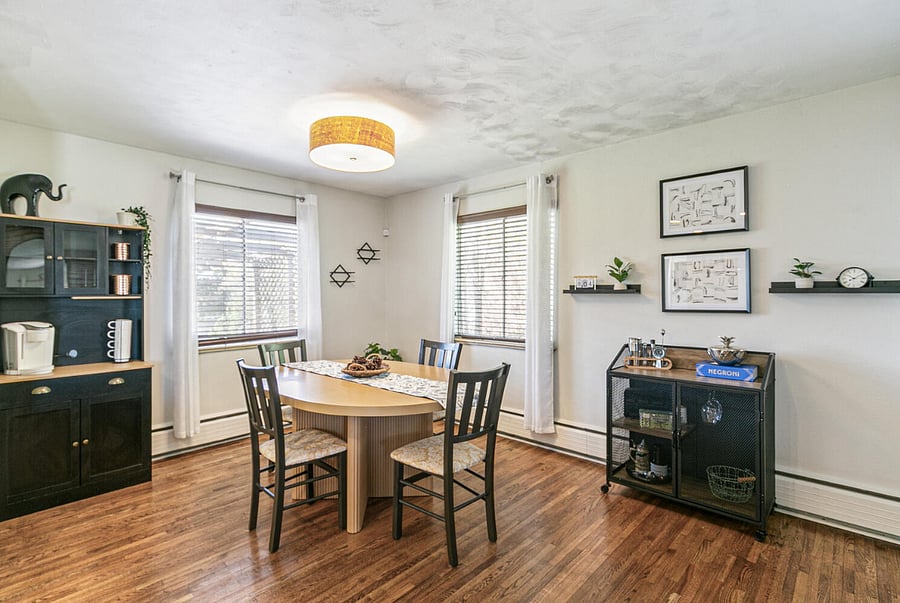 Dining Table, can seat up to 6 comfortably