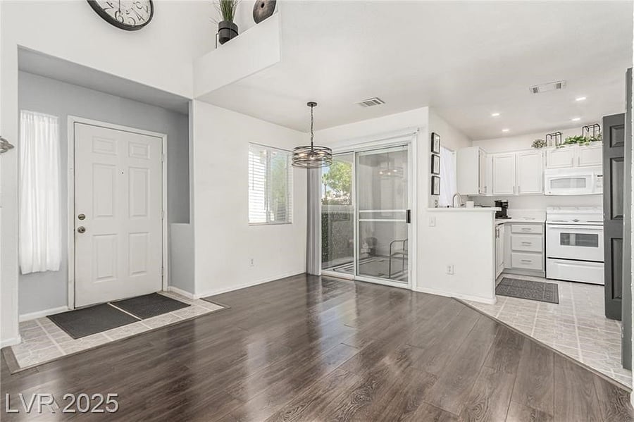 Furnished Finder property 960505_1 photo 4