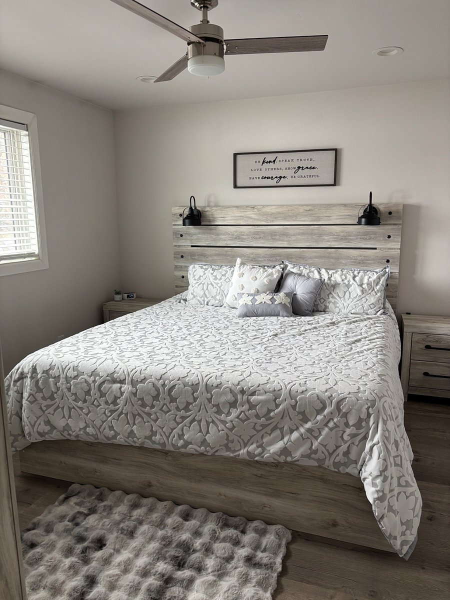 King size bed in master bedroom