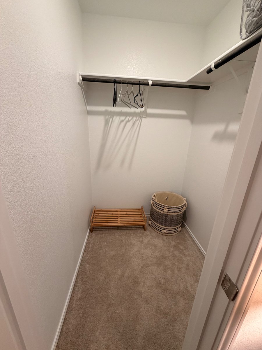 Walk-in closet