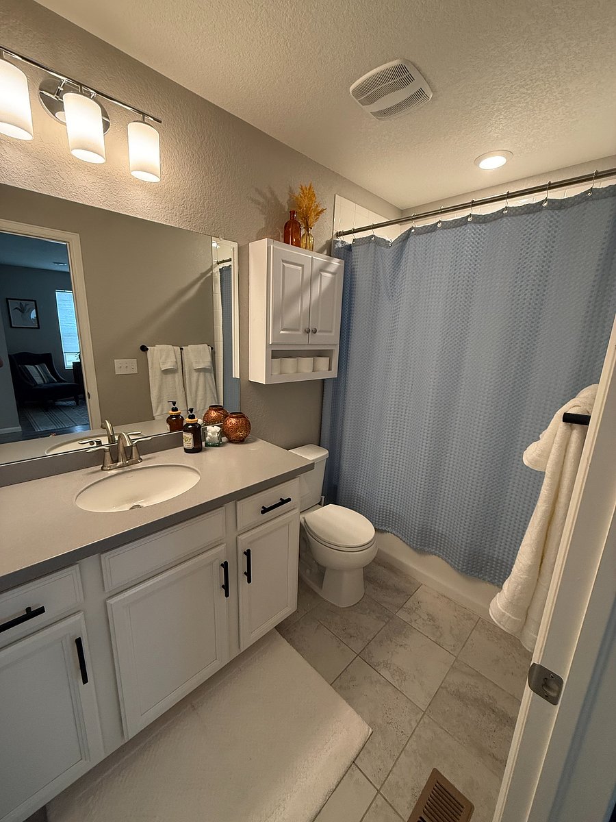 Full bathroom upstairs