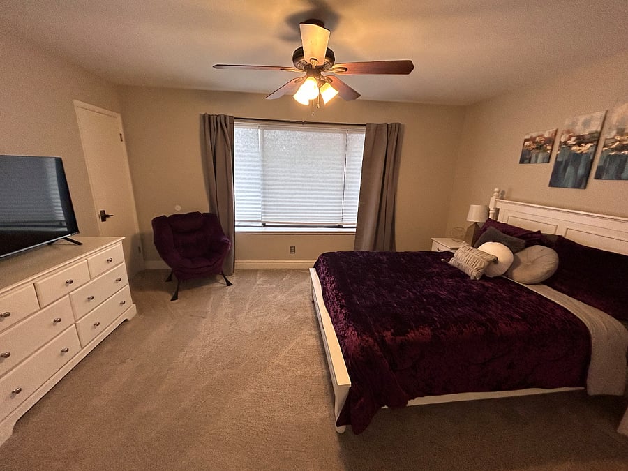 Bedroom 2 - King Bed