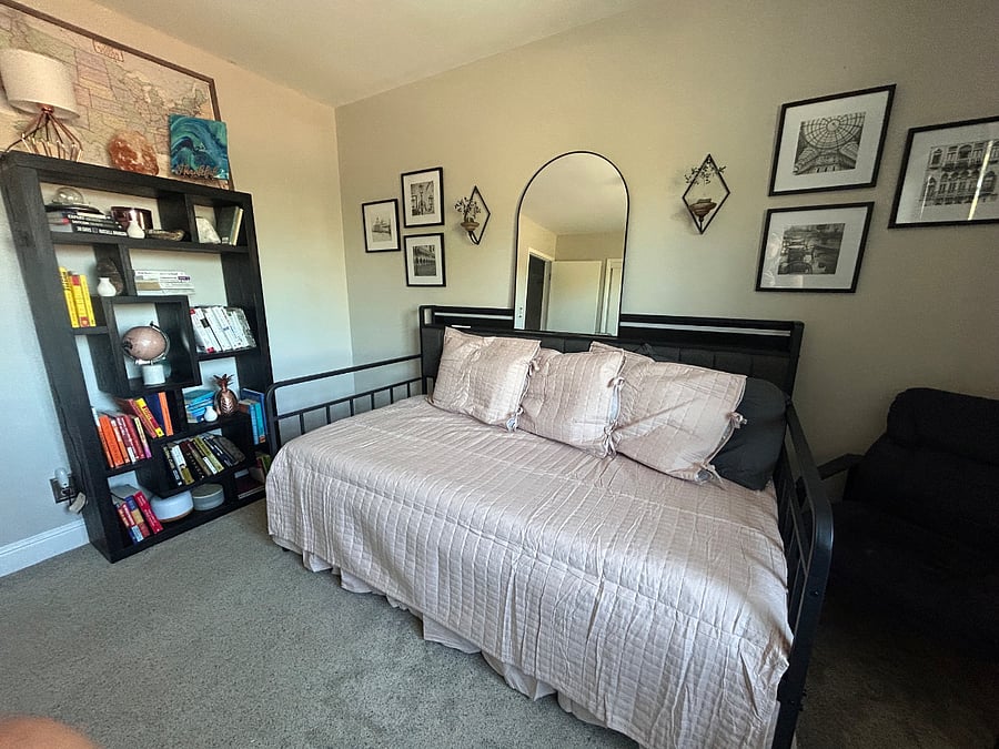 4th bedroom - day bed with trundle twin, as well as dedicated workspace. 
