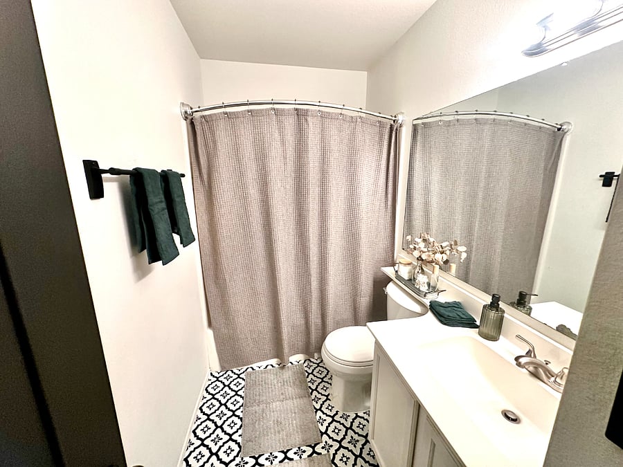 Upstairs bathroom (bath tub and shower)